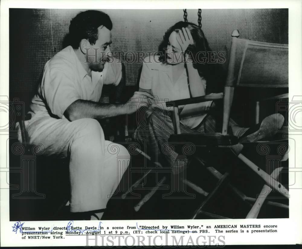 Press Photo William Wyler & Bette Davis in scene from Directed by William Wyler - Historic Images