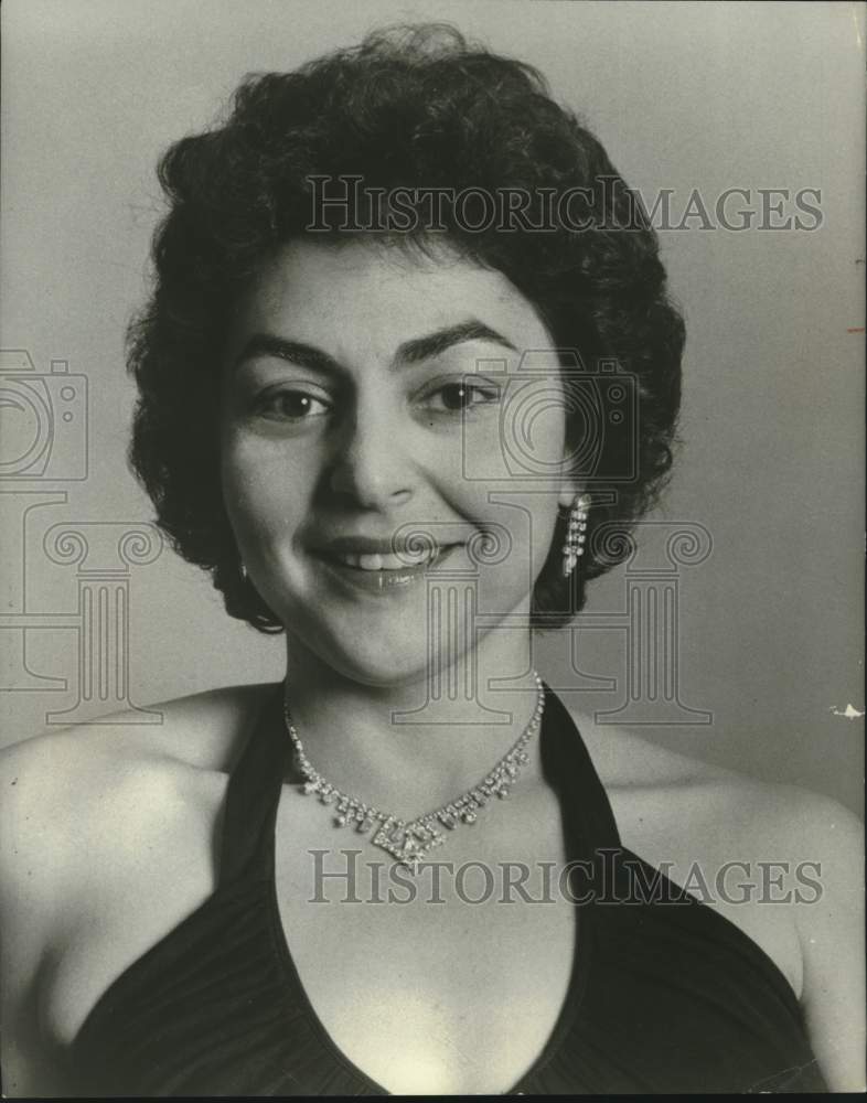 Press Photo Soprano singer and pianist Josephine Mongiardo - Historic Images