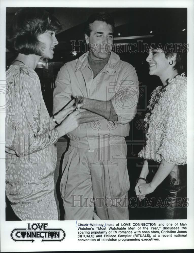 1985 Press Photo Chuck Woolery, Christine Jones & Philece Sampler discuss TV - Historic Images