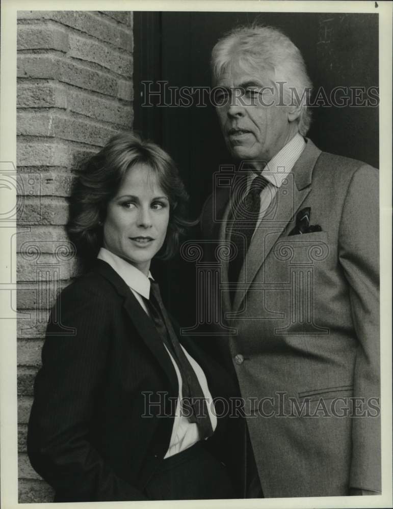 1984 Press Photo James Coburn and Glynnis O&#39;Connor in &quot;Sins of the Father&quot; - Historic Images