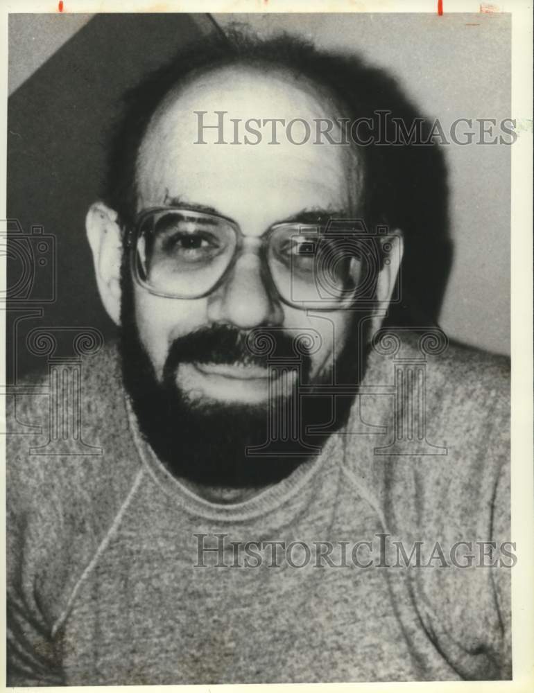 1984 Press Photo Roger Olian appears in "Flight #90: Disaster on the Potomac" - Historic Images