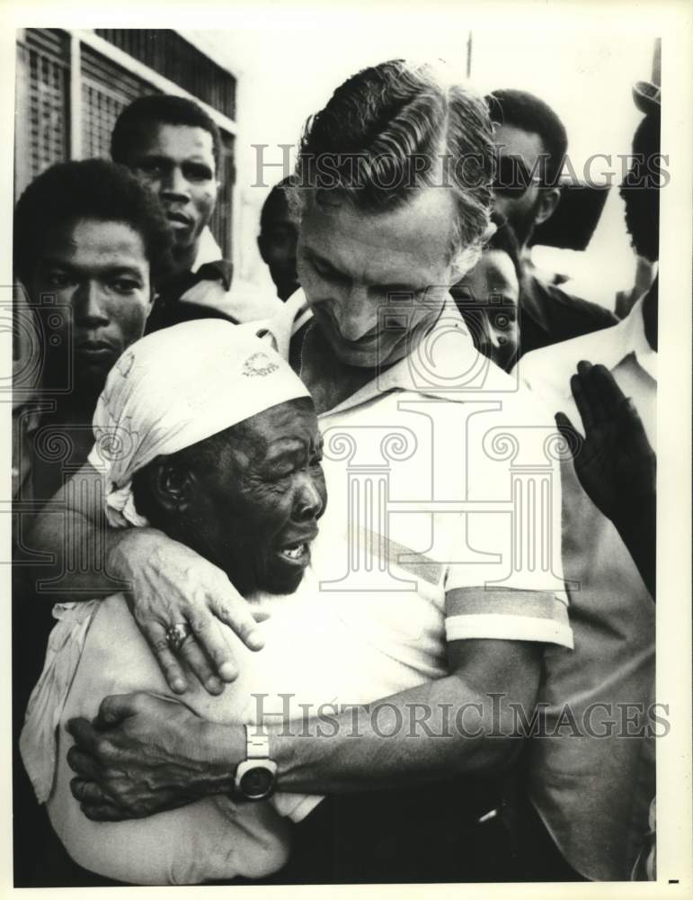 1985 Press Photo Edward Seaga - syp02469- Historic Images