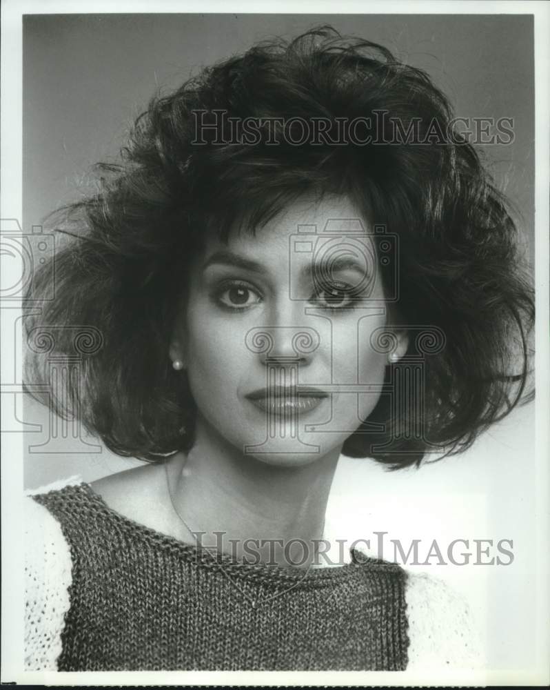 Press Photo Penny Peyser, Star of &quot;Crazy Like a Fox&quot; on CBS-Television - Historic Images