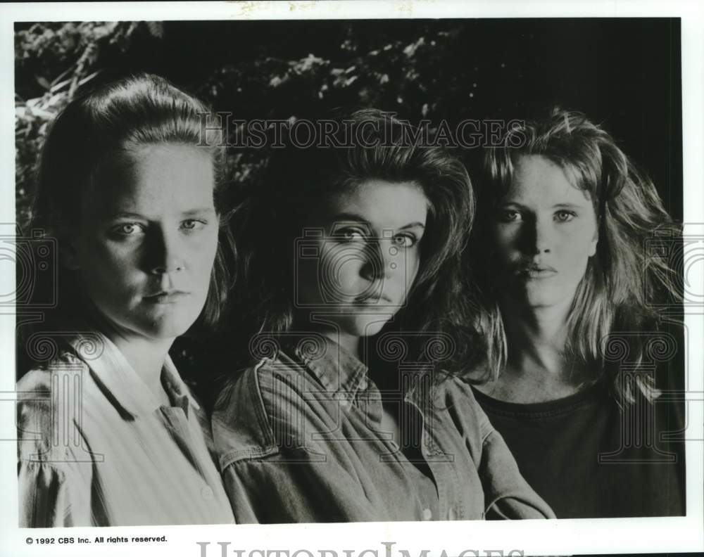 1992 Press Photo Actresses from the program &quot;Friends to the End&quot; - Historic Images