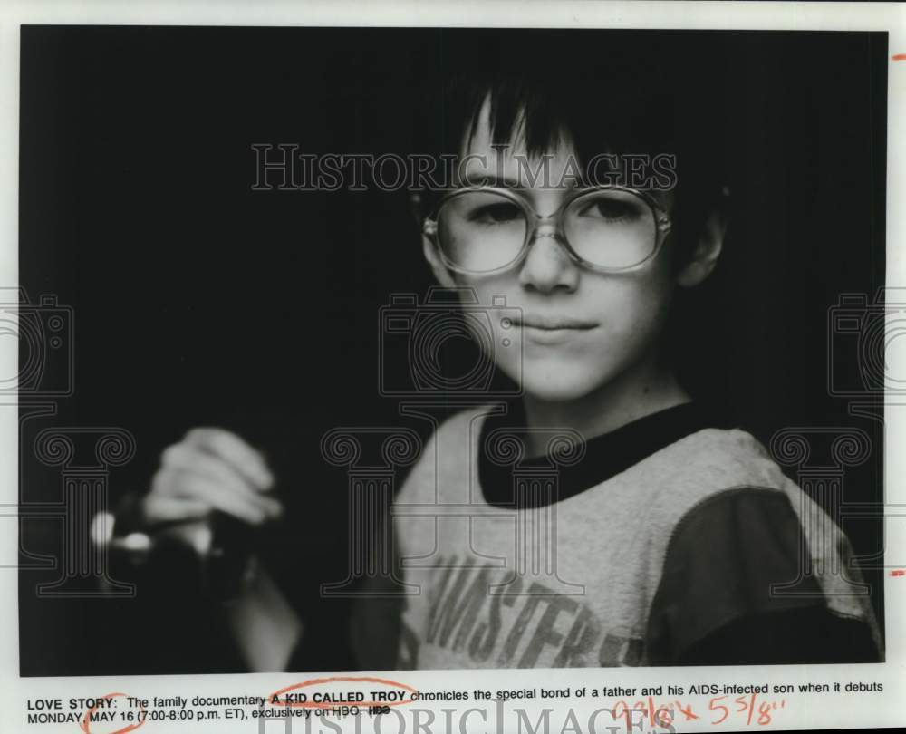 1994 Press Photo Scene from the family documentary A Kid Called Troy - Historic Images