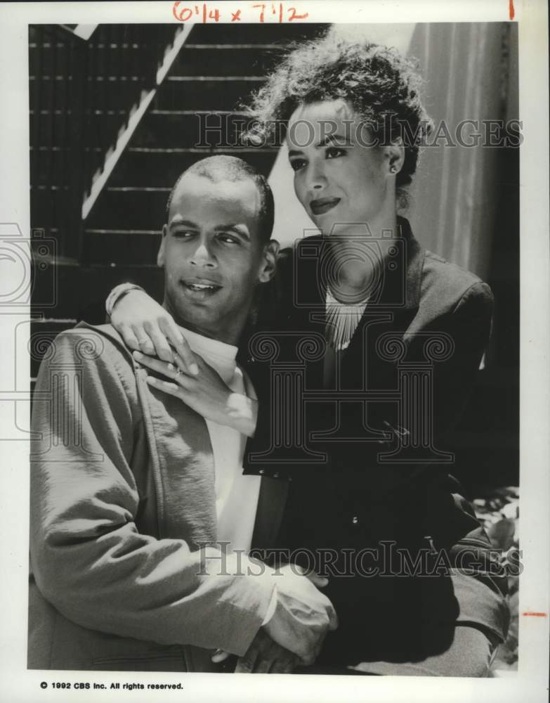 1992 Press Photo Michael Whaley and Galyn Gorg in "Grapevine" - Historic Images