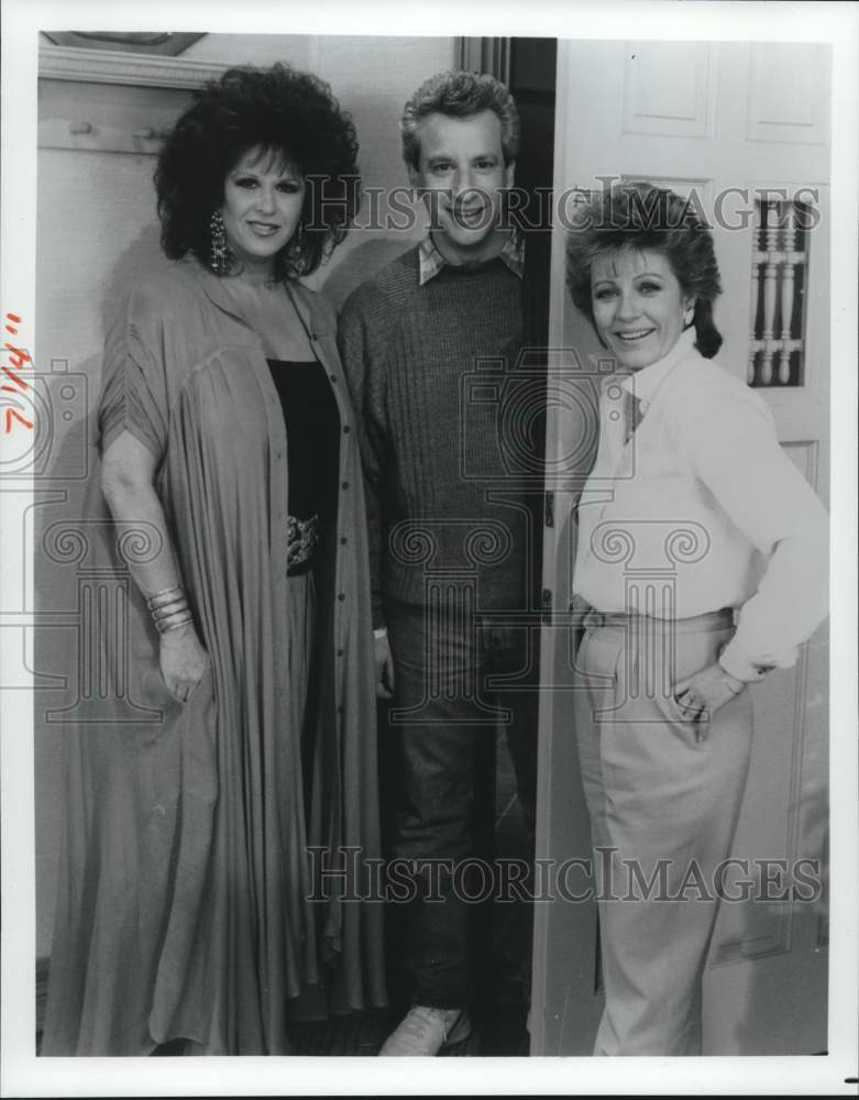 1987 Press Photo Lainie Kazan, Charles Levin, Patty Duke Star in "Karen's Song" - Historic Images