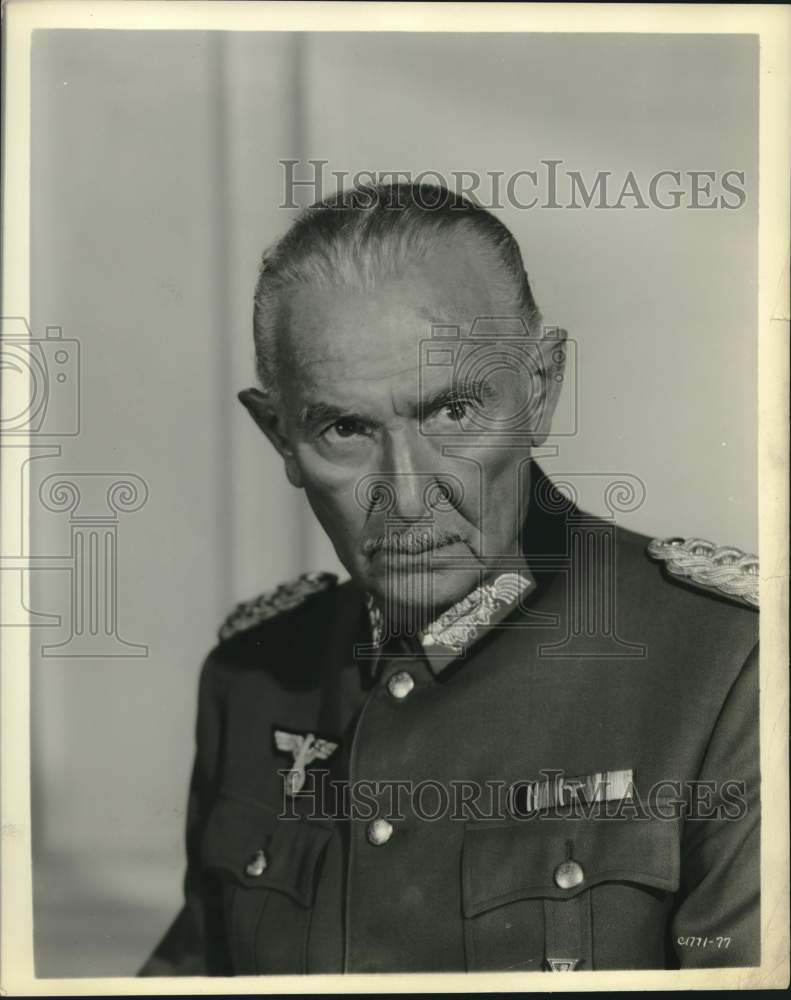 Press Photo Actor Paul Lukas in "Four Horsemen of the Apocalypse" - Historic Images