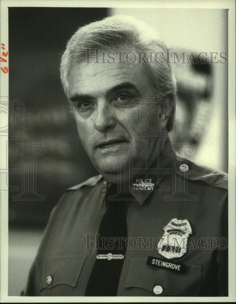 1988 Press Photo Ed Nelson in &quot;Cagney &amp; Lacey&quot; - Historic Images