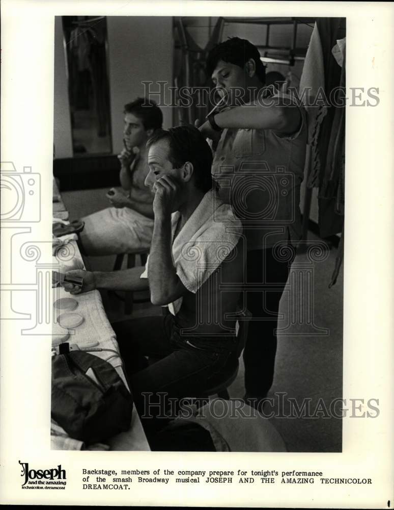 Press Photo Cast members of &quot;Joseph and the Amazing Technicolor Dreamboat&quot; - Historic Images