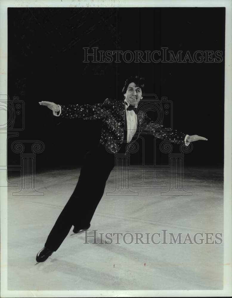 Press Photo Richard Dwyer in Ice Capades - syp14606 - Historic Images