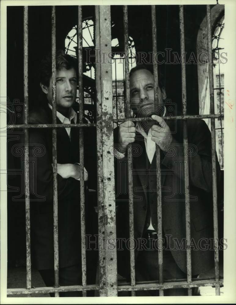 1986 Press Photo Jim Metzler and Louis Giambalvo in "On Wings of Eagles"- Historic Images