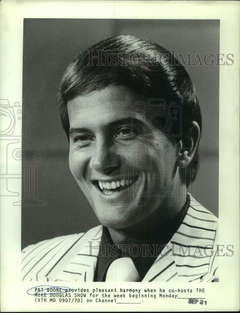 1970 Press Photo Pat Boone co-hosts The Mike Douglas Show - syp15828 - Historic Images