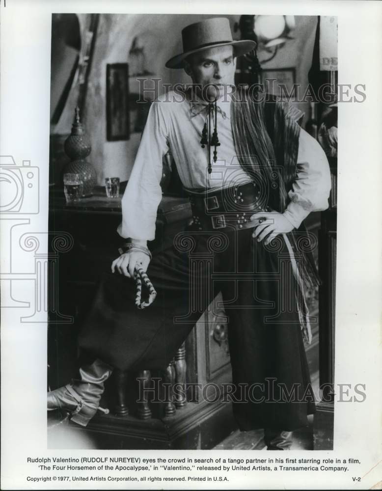 1977 Press Photo Actor Rudolf Nureyev in "The Four Horsemen of the Apocalypse"- Historic Images
