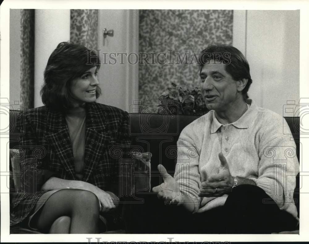 1988 Press Photo Former football player Joe Namath being interviewed - syp35871- Historic Images