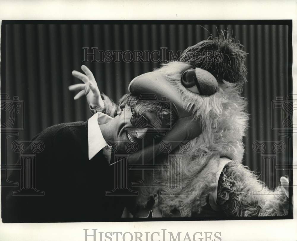 Press Photo San Diego Chicken with Assistant Director of Athletics Curt Blake- Historic Images