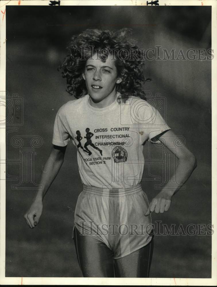 1985 Press Photo Chris Burcroff in Cross Country Intersectional Championship - Historic Images