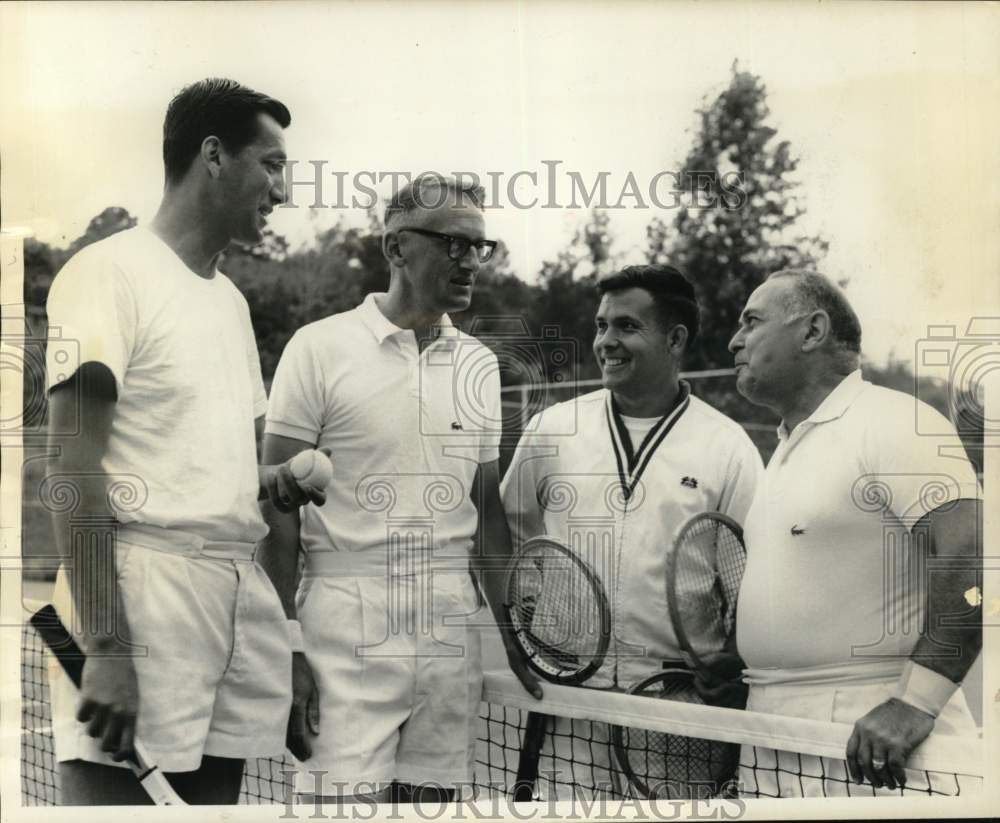 1967 Press Photo Men&#39;s tennis players talk at the net after TACNY Doubles Title- Historic Images