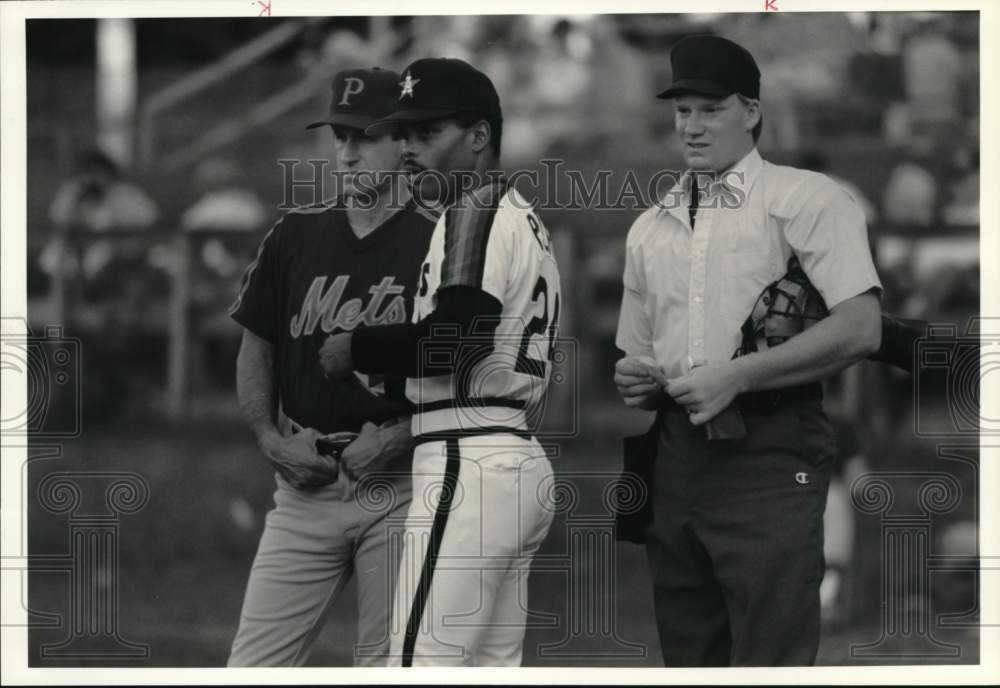 1990 Press Photo Auburn Astros baseball manager Ricky Peters &amp; Pittsfield coach - Historic Images