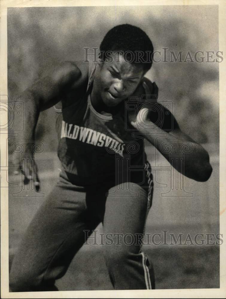 1983 Press Photo JJ Grant of Baldwinsville, in Shotput - sys08170- Historic Images