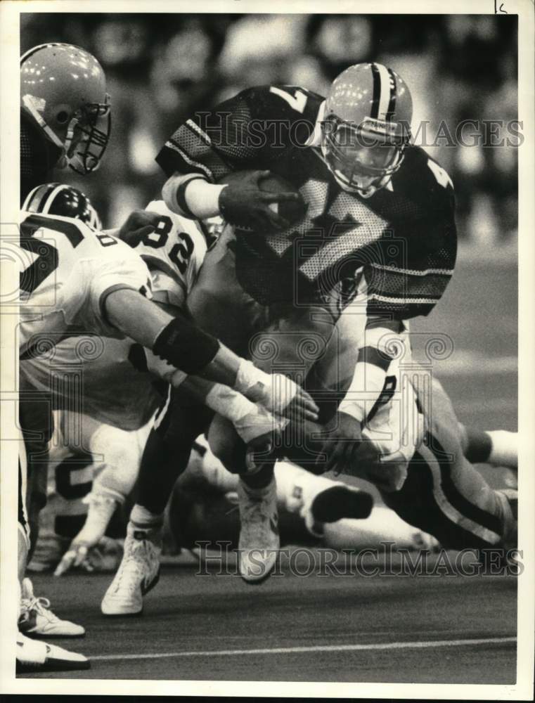 1986 Press Photo Harold Gayden, Syracuse University Football Player at Touchdown- Historic Images