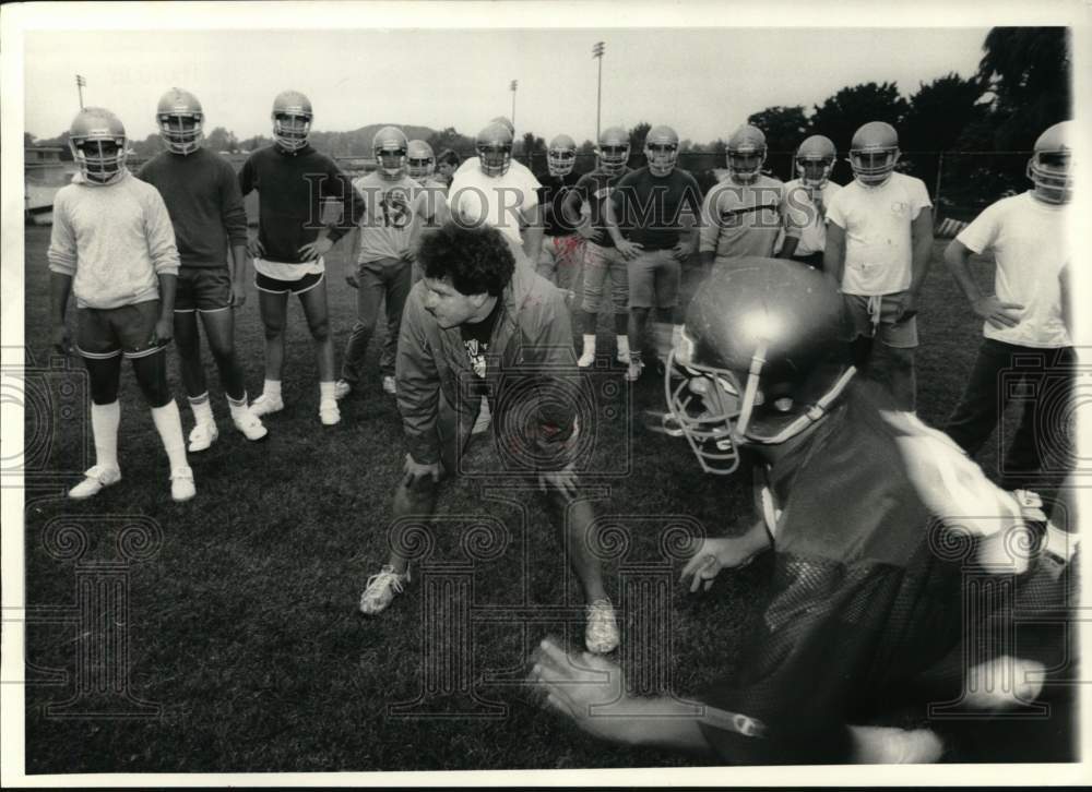 1987 Press Photo West Genesee High School Football Team with Coach Tim Chiavara - Historic Images