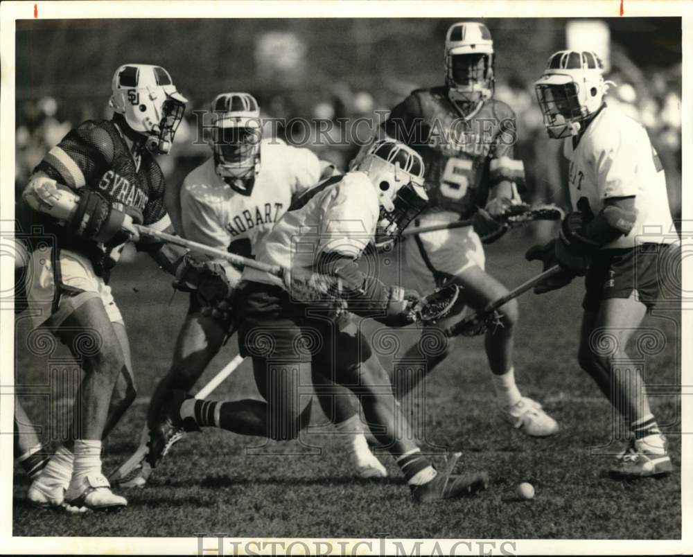 1986 Press Photo Syracuse University And Hobart Lacrosse Players At Ga 1986-press-photo-syracuse-university-and-hobart-lacrosse-players-at-ga