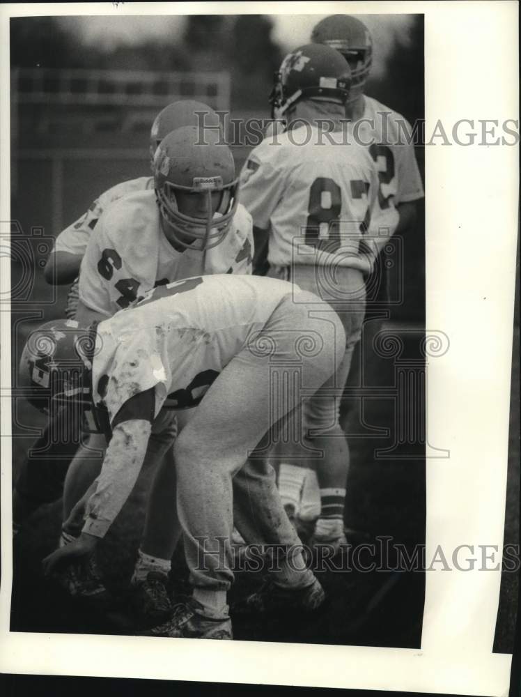 1985 Press Photo Cicero-North Syracuse football player Tim Kowalenski blocks - Historic Images