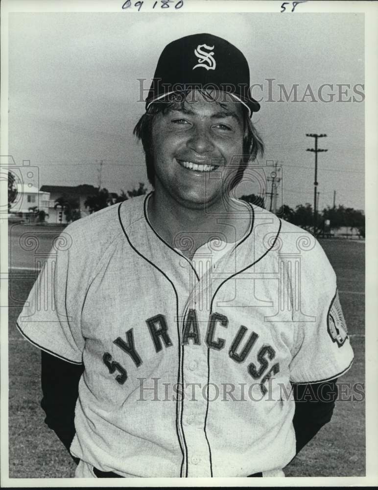 1973 Press Photo Syracuse Chiefs baseball left handed pitcher Mike Pazik smiles - Historic Images