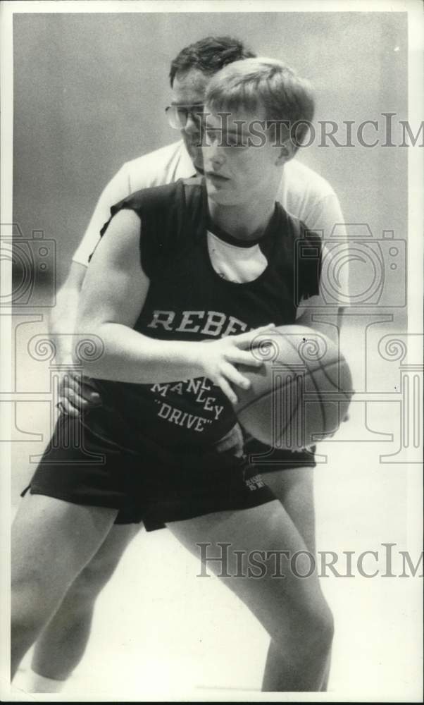 Press Photo Altmar Parish Williamstown basketball player David Falkner with ball- Historic Images