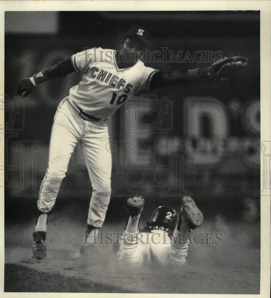 1986 Press Photo Syracuse Chiefs Baseball Player Mike Sharperson at Maine Game- Historic Images