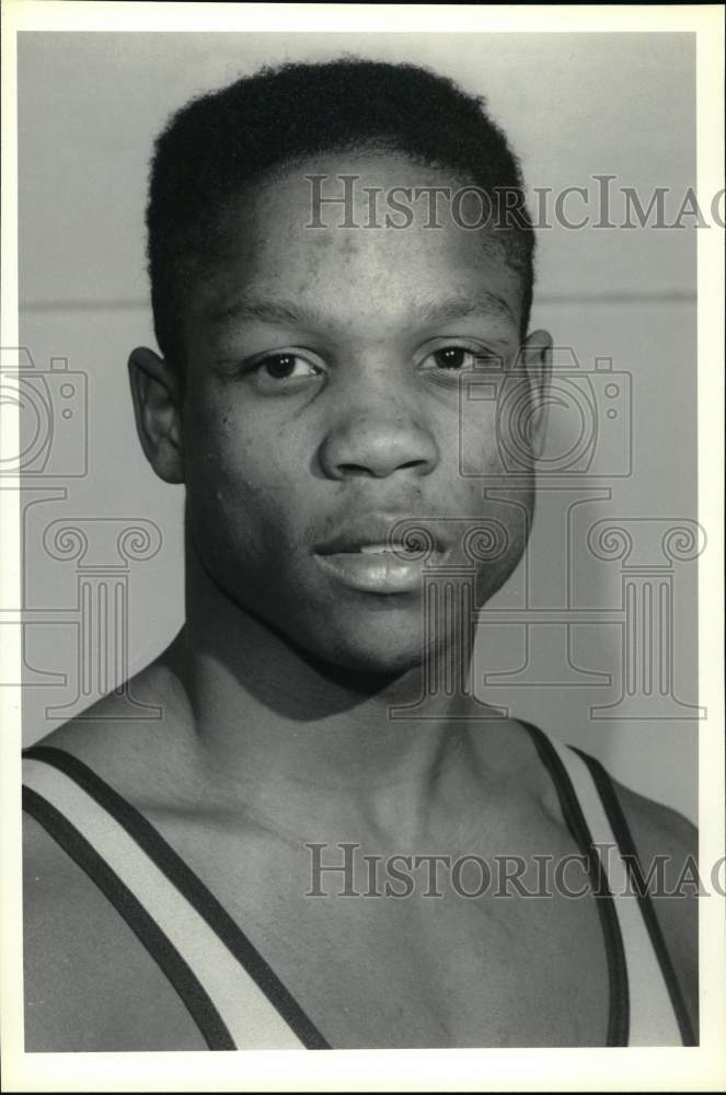 1990 Press Photo Wrestler Kareeb Howard - Historic Images