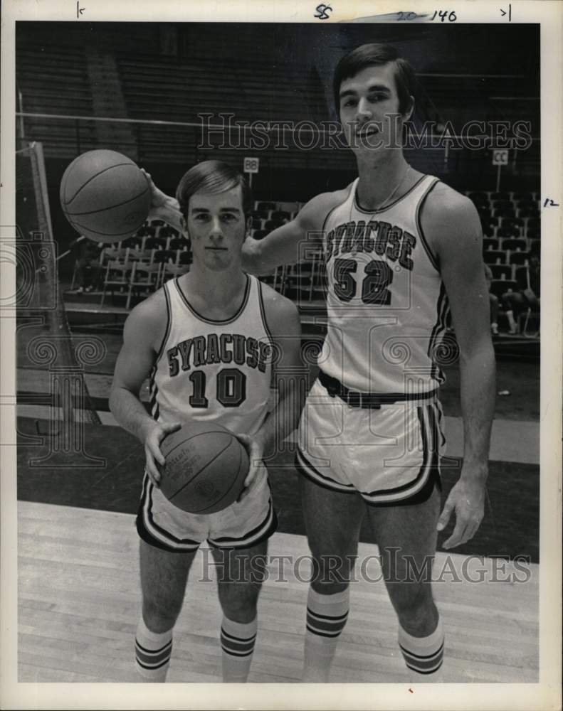 1969 Press Photo Syracuse Basketball Players Bill Smith and Tommy Green - Historic Images