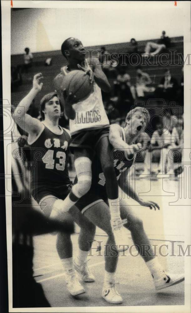 1983 Press Photo Basketball Players at Central New York Cities League Game- Historic Images