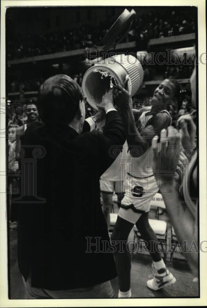 1988 Press Photo Syracuse Basketball Player Derrick Coleman with Jim Boehiem- Historic Images