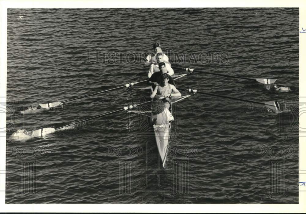 1990 Press Photo Syracuse University Crew at Onondaga Lake for IRA Regatta - Historic Images