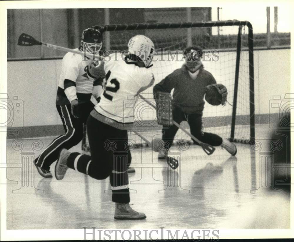 1989 Press Photo Broomball Teams at Sunnycrest Rink Tournament in Syracuse- Historic Images