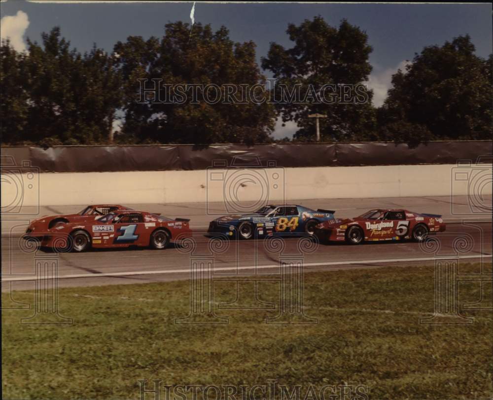 1985 Press Photo Late models make first Eastern appearance at Oswego speedway - Historic Images