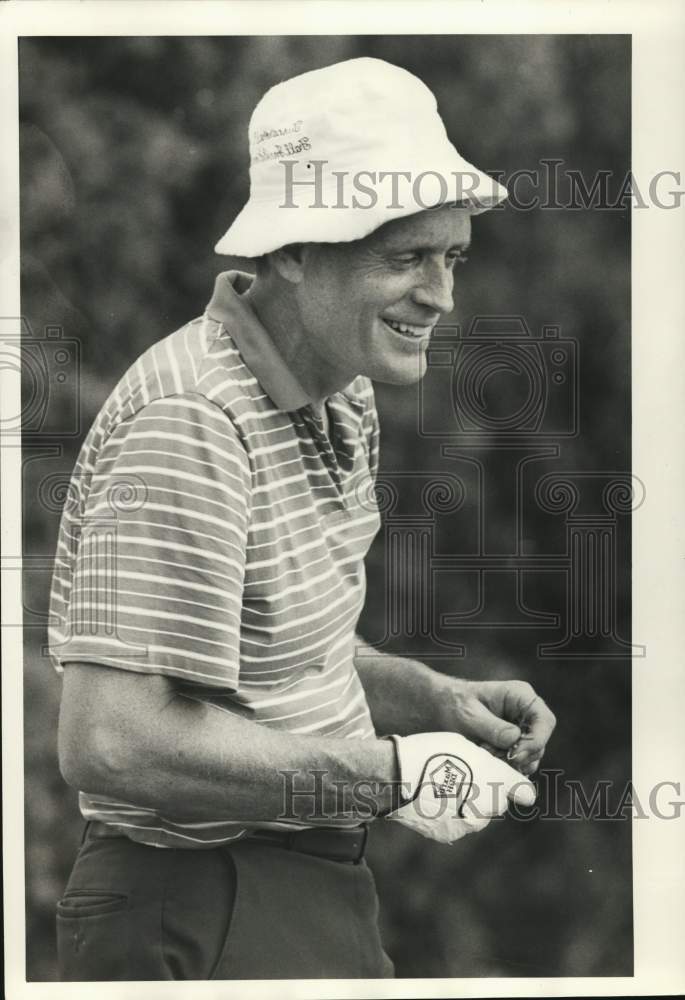 1986 Press Photo Golfer Doctor Alan Foster at Tuscarora Golf Club Tournament - Historic Images