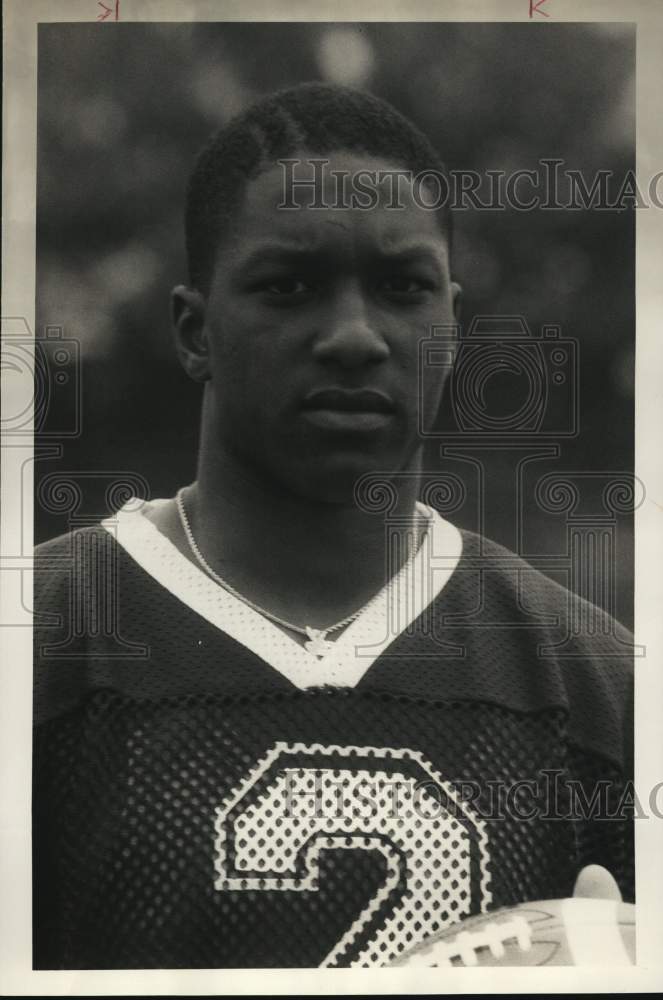 1986 Press Photo Kenny Gamble, Colgate Football Tailback Player- Historic Images