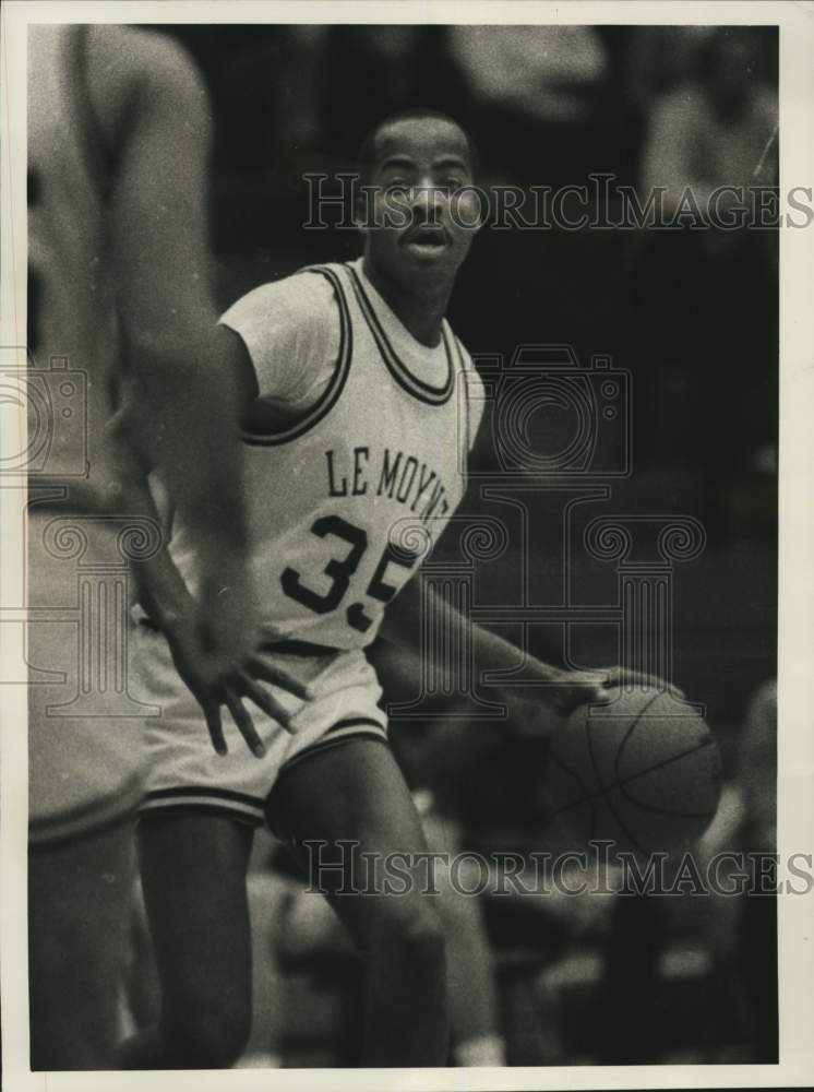 1984 Press Photo LeMoyne college basketball player Bobby Chestnut - Historic Images