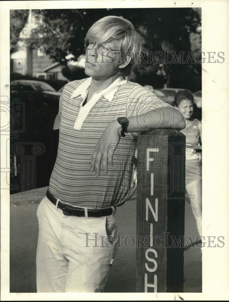 1984 Press Photo Dave Oja, Track Coach- Historic Images