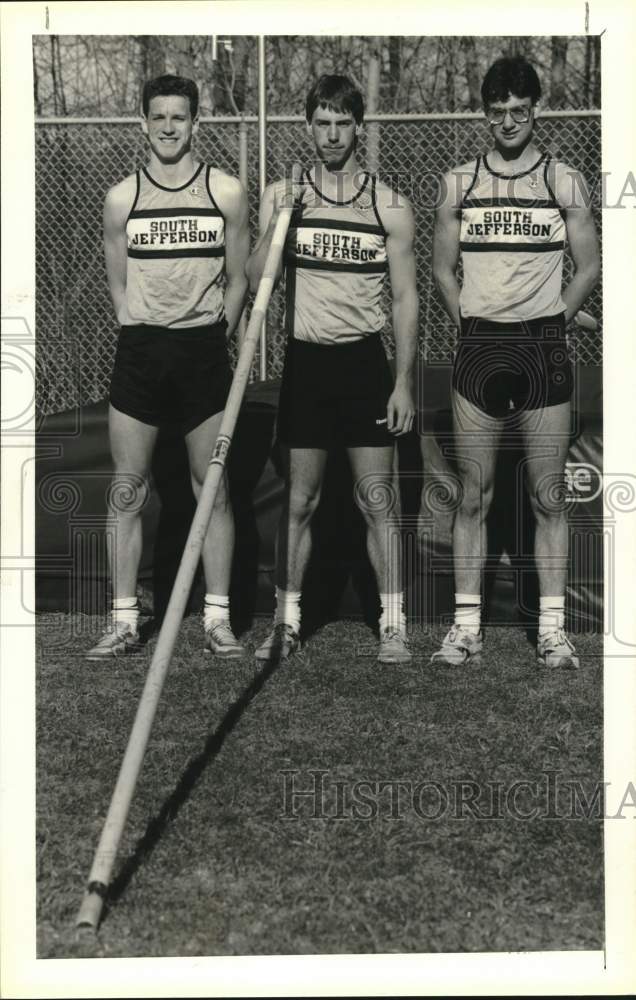 1989 Press Photo South Jefferson Track Team Pole Vaulters - Historic Images