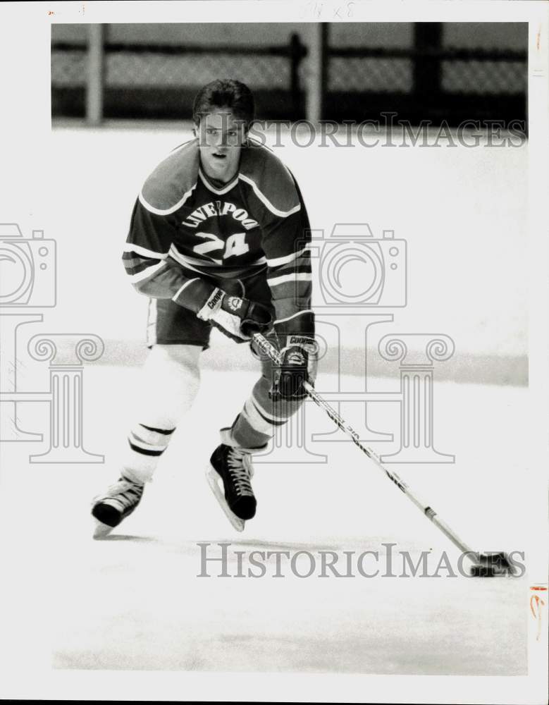 1985 Press Photo Charlie Vinal, Liverpool hockey player at Fair Grounds practice - Historic Images