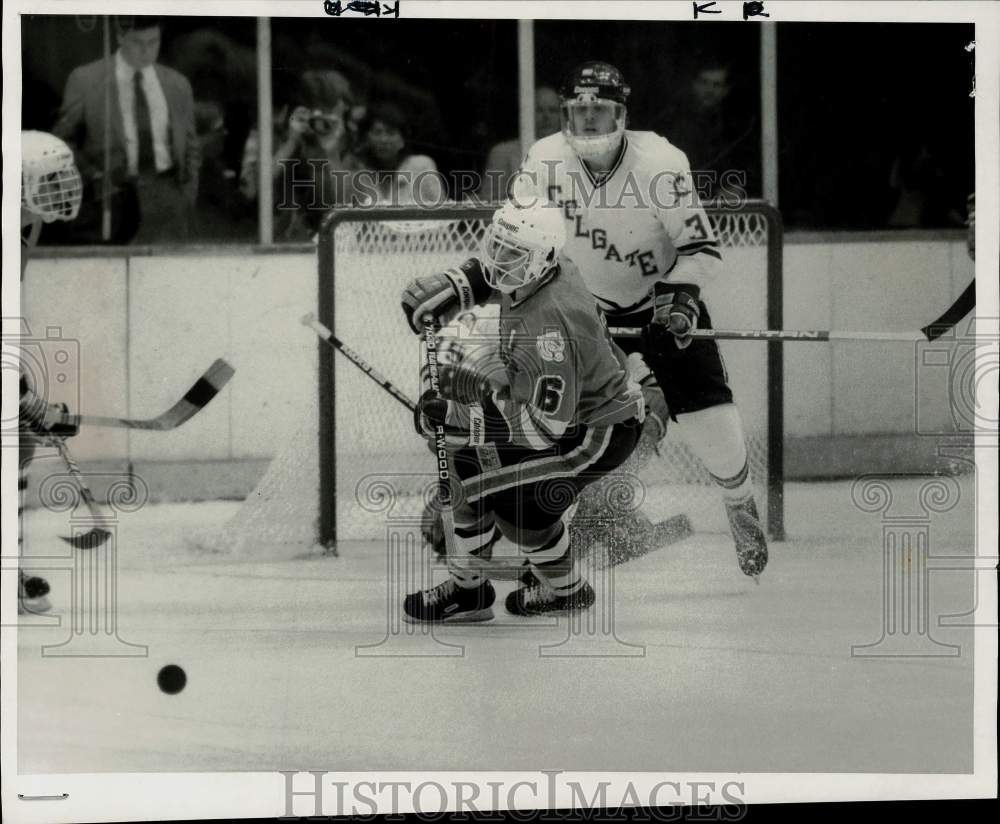 1985 Press Photo Colgate vs. RIT in hockey game action. - sys16359 - Historic Images