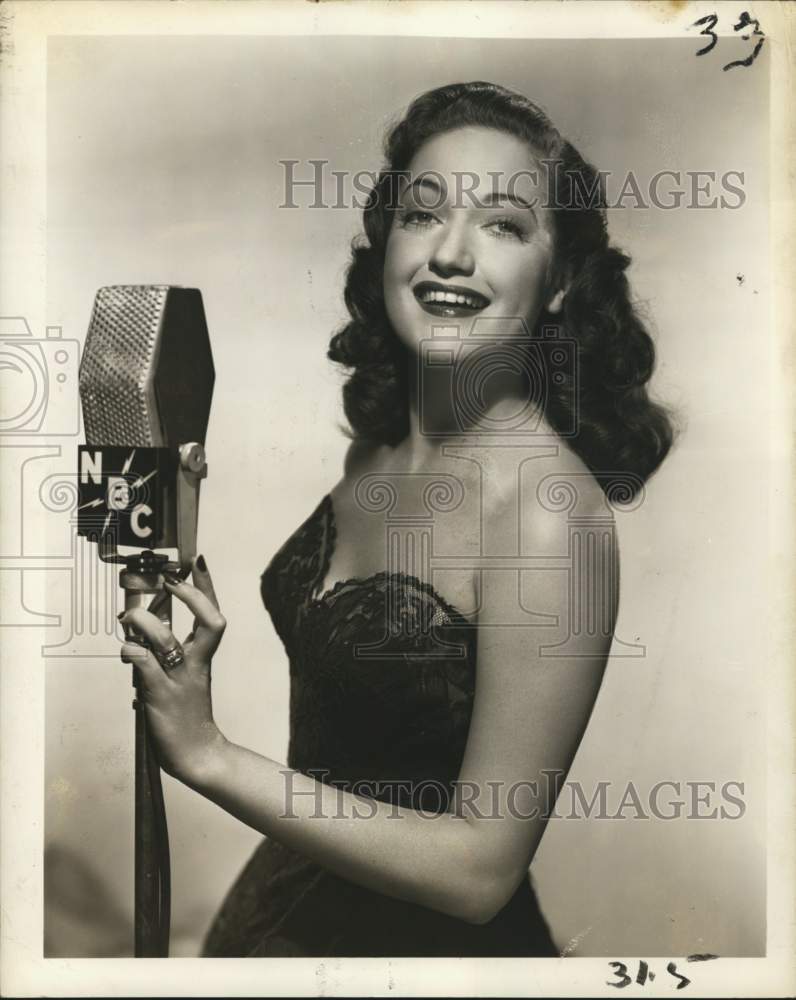 1948 Press Photo Dorothy Lamour, radio and film star - syx00180 - Historic Images