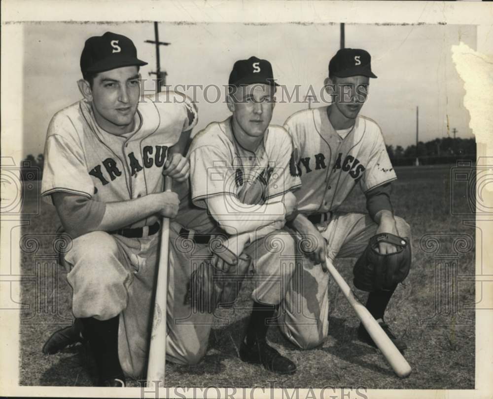 1948 Press Photo Members of the Syracuse Chiefs baseball team - syx02445- Historic Images