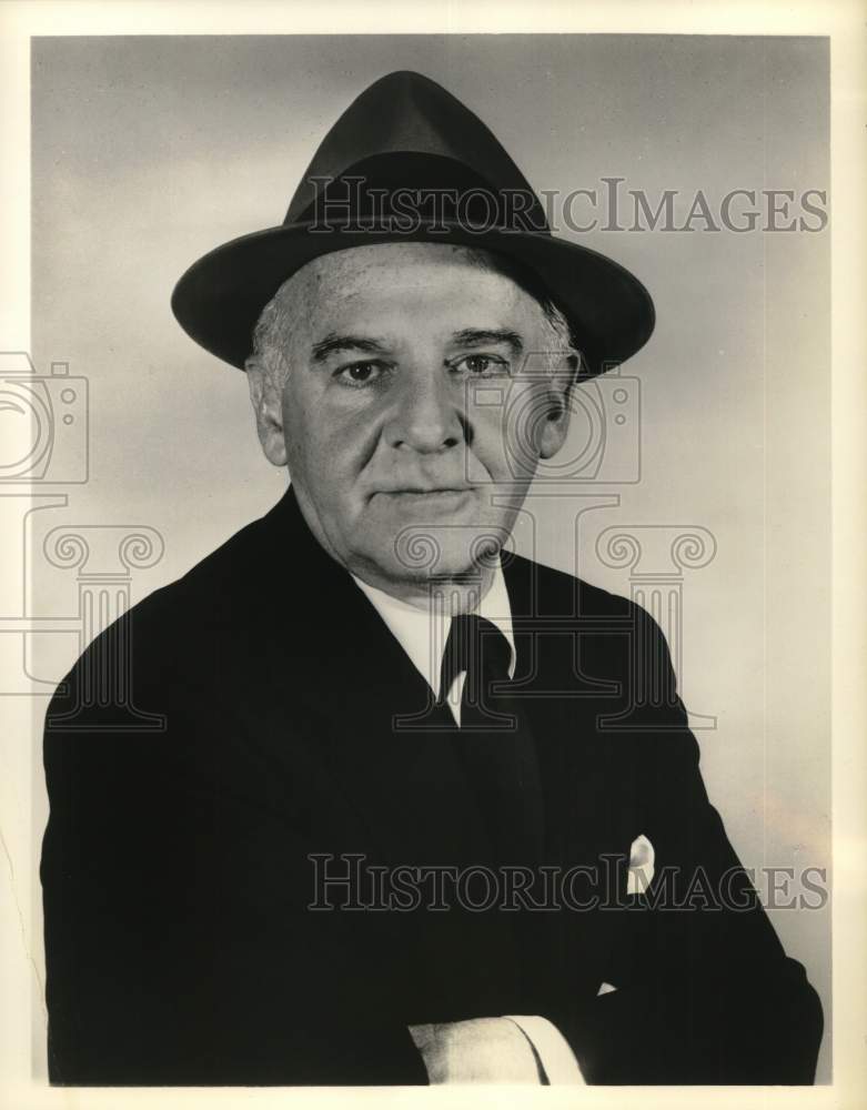 1960 Press Photo ABC TV Show Host Walter Winchell - syx03615- Historic Images