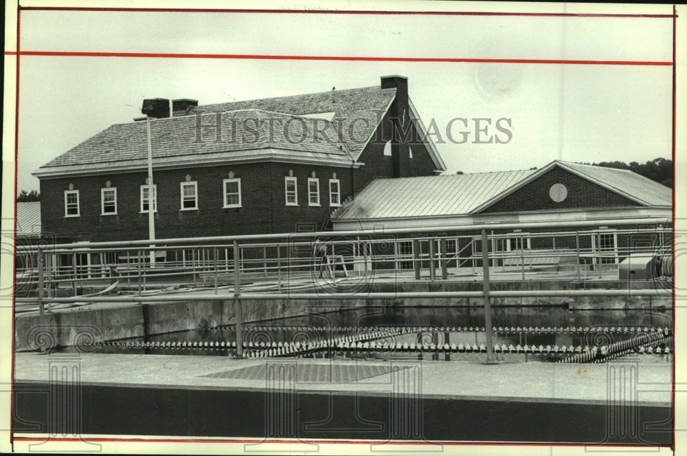 1990 Filtration plant in Saratoga Springs, New York - Historic Images
