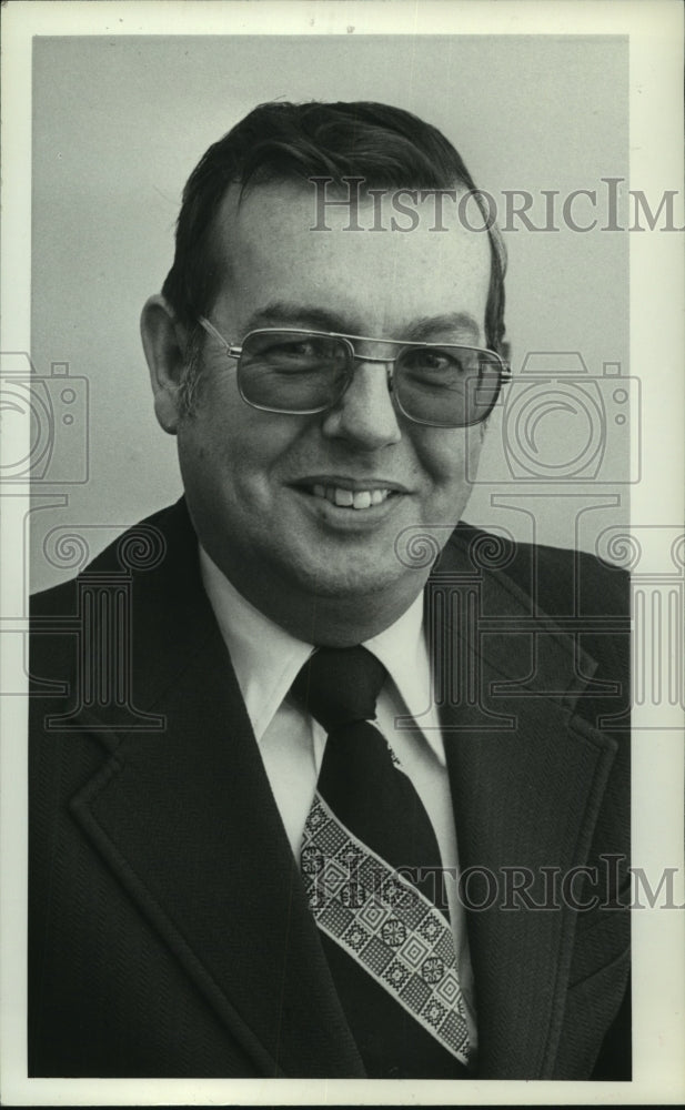 1977 David Younts-Historic Images